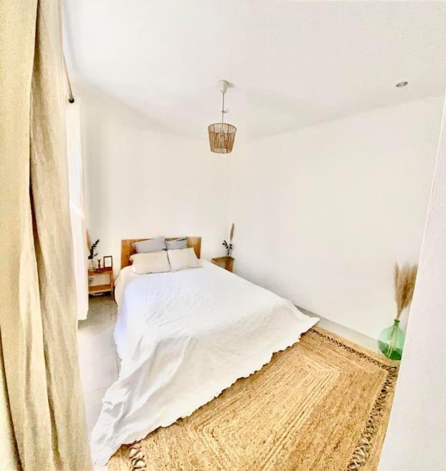 Maison Avec Jardin Et 3 Petits Chats , Proche Du Chateau Lacoste Le Puy-Sainte-Réparade 외부 사진